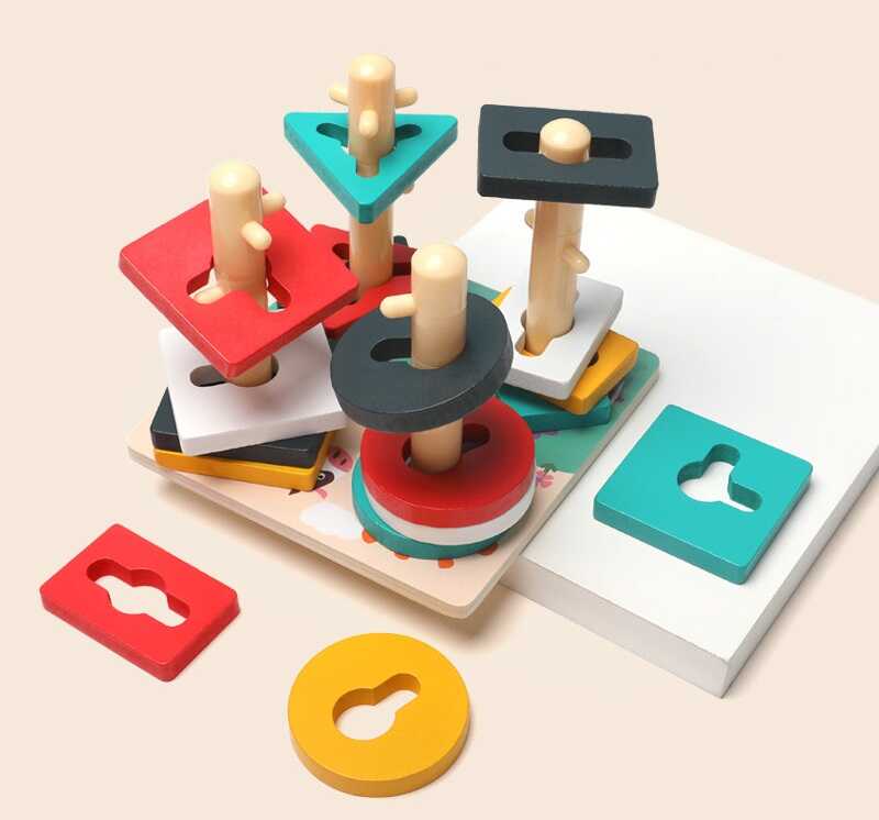 Дерев'яний геометричний сортер 74387 (45) розмір - 15х15х13 см, кілочки з перетинками, в коробці