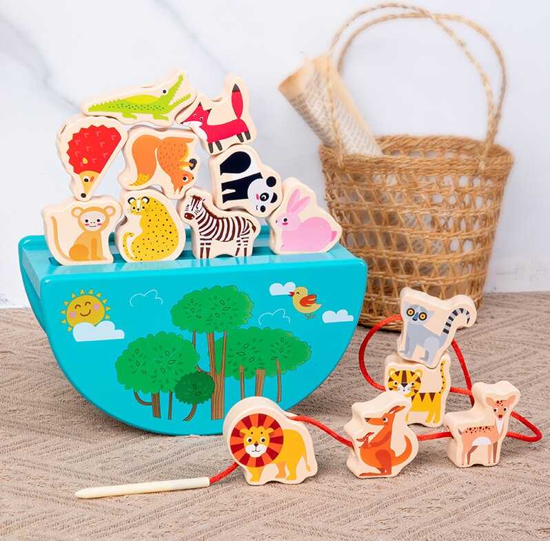 Балансир дерев’яний C 75592 (40) основа, маленькі фігурки тваринок, шнурівка, в коробці