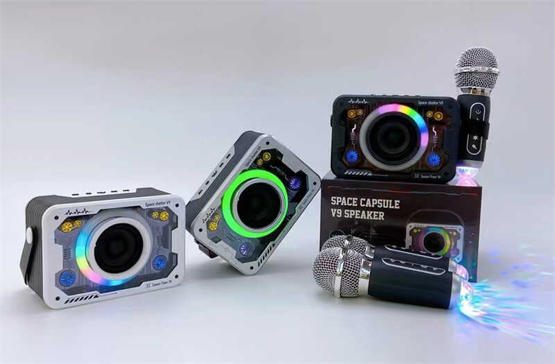 Караоке C 72103 (40) 1 мікрофон, підсвічування, слот для TF Card, bluetooth, USB-кабель, AUX-роз’єм, колонка, зміна голосу, проєкція світла, в коробці, ВИДАЄТЬСЯ ТІЛЬКИ МІКС ВИДІВ