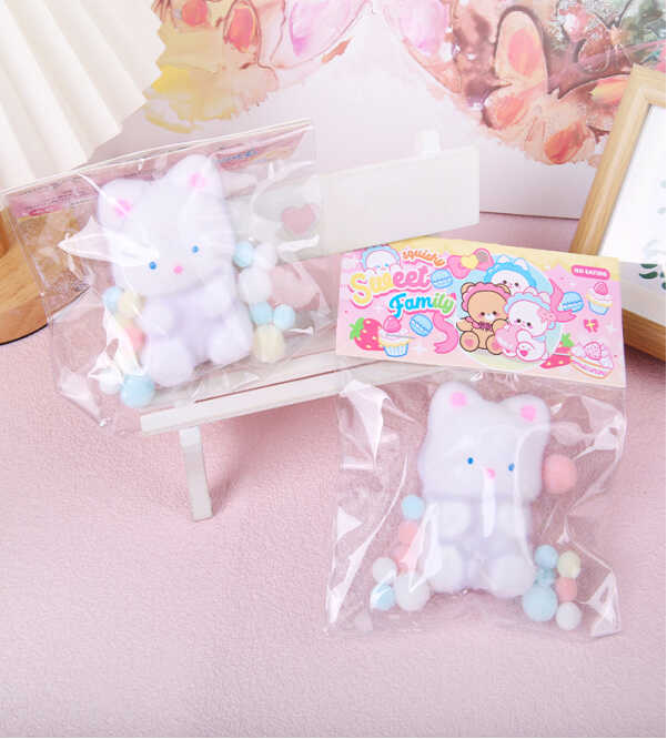 Гра антистрес C 71232 (24) ЦІНА ЗА 14 ШТУК В БЛОЦІ, "Котик", волохатий, висота 8 см, м'які кульки, в коробці